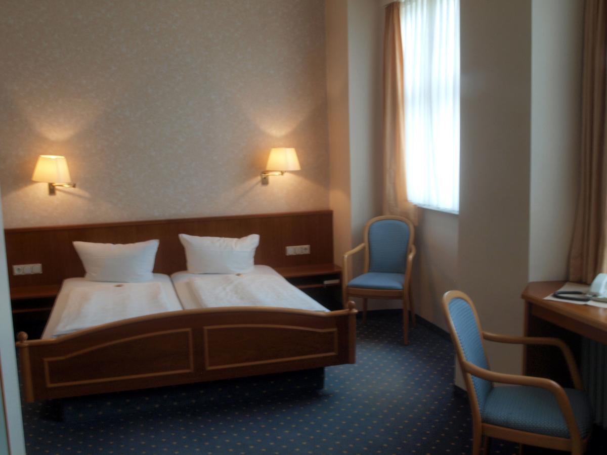 Markgraeflich Badischer Gasthof Schwanen Salem  Zewnętrze zdjęcie
